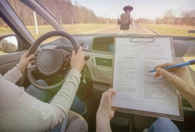 How to Conquer the Roads: Your Guide to Getting a Driving License in Dubai?